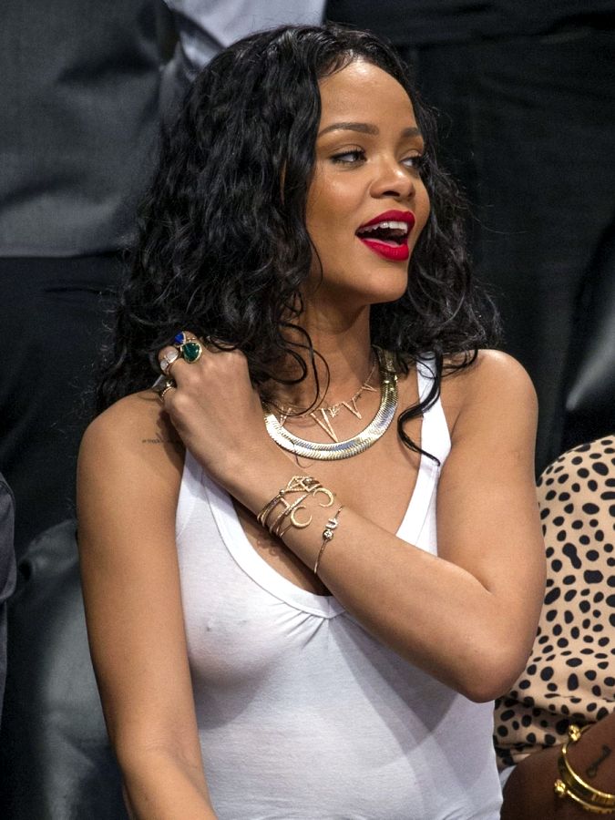 Rihanna See Through No Bra Nipples