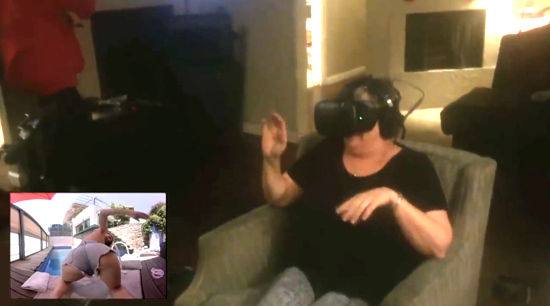 Viendo una porno con mama y las gafas de Realidad Virtual - Alrincon.com